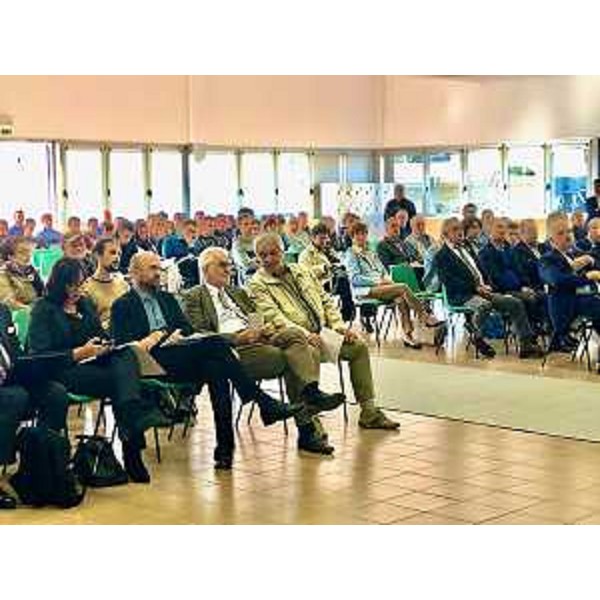 I partecipanti alla rassegna "Le radici del vino" a San Giorgio della Richinvelda, organizzato da Vivai cooperativi Rauscedo 