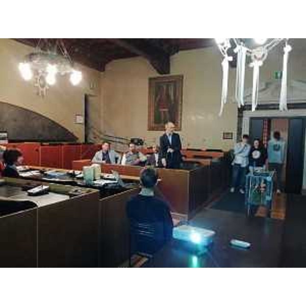Il vicegovernatore del Friuli Venezia Giulia con delega alla Protezione civile, Riccardo Riccardi, al convegno 'Territorio e sismicità: studenti al lavoro per mitigare il rischio sismico', organizzato a Gemona del Friuli dall'amministrazione comunale in collaborazione con l'Isis Magrini Marchetti