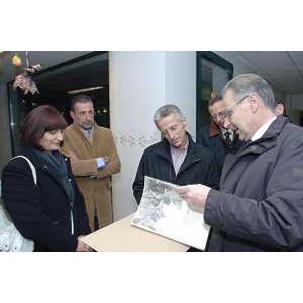 Riccardo Illy (Presidente Regione Friuli Venezia Giulia) in visita alla casa di riposo di Morsano al Tagliamento con il Sindaco Roberta Zanet. (Morsano al Tagliamento 17/11/07)