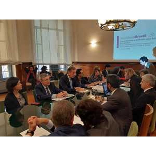 Gli assessori regionali Alessia Rosolen e Fabio Scoccimarro al tavolo sulla Ferriera
