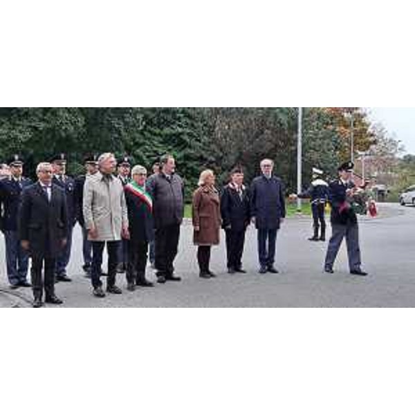Il vicegovernatore del Friuli Venezia Giulia, Riccardo Riccardi, commemora, a Udine, i caduti della Polizia di Stato