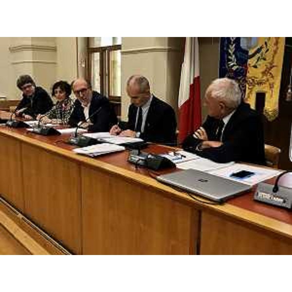 L'intervento del vicegovernatore della Regione FVG, Riccardo Riccardi, all'incontro con i sindaci in sala consiliare del Municipio di Pordenone