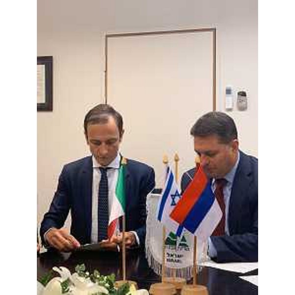 Il governatore del FVG Massimiliano Fedriga nel corso della visita istituzionale in Israele con il sindaco della città Modi'in-Maccabim-Re'ut Haim Bibas