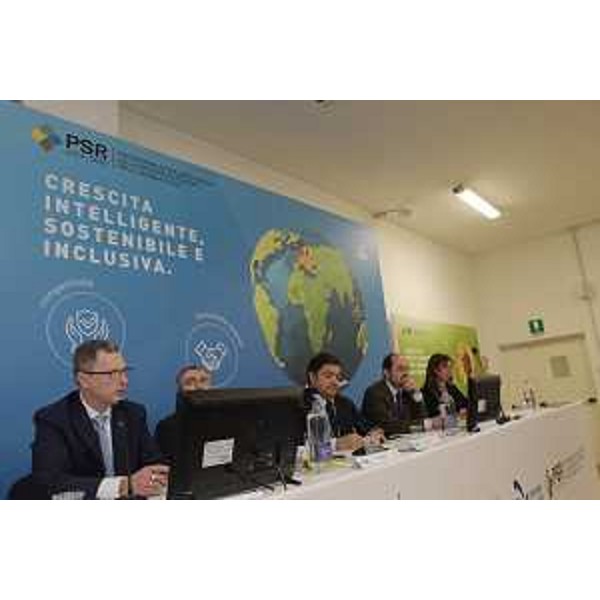 L'assessore FVG alle Risorse agroalimentari, forestali e ittiche e alla Montagna, Stefano Zannier, interviene alla riunione annuale sulla programmazione 2014-20 dei fondi comunitari.