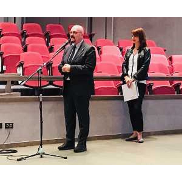 L'assessore Fvg ai Servizi informativi, Sebastiano Callari, interviene all'Infoday dedicato alla rete per l'uso della lingua slovena nella Pubblica amministrazione.
