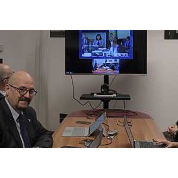 L'assessore regionale Sebastiano Callari nel corso della videoconferenza con la Commissione ambiente ed energia della Conferenza delle Regioni e delle Province autonome