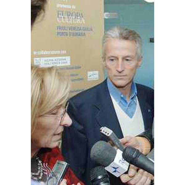 Riccardo Illy (Presidente Regione Friuli Venezia Giulia) con Emma Bonino (Ministro Commercio Internazionale) al forum triestino "La Turchia in Europa", alla Stazione marittima di Trieste. (Trieste 19/11/07)