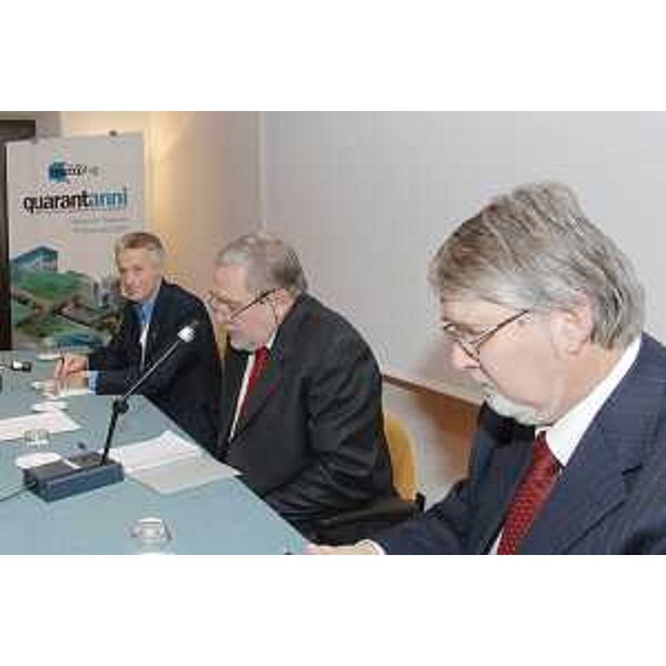 Riccardo Illy (Presidente Regione Friuli Venezia Giulia), Renzo Marinig (Presidente LegacoopFVG) e Giuliano Poletti (Presidente nazionale Legacoop) alla celebrazione del 40° anno dalla costituzione della Lega delle Cooperative del Friuli Venezia Giulia, nell'Abbazia di Rosazzo. (Rosazzo 19/11/07)