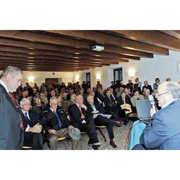 Riccardo Illy (Presidente Regione Friuli Venezia Giulia), Renzo Marinig (Presidente LegacoopFVG) e Giuliano Poletti (Presidente nazionale Legacoop) alla celebrazione del 40° anno dalla costituzione della Lega delle Cooperative del Friuli Venezia Giulia, nell'Abbazia di Rosazzo. (Rosazzo 19/11/07)
