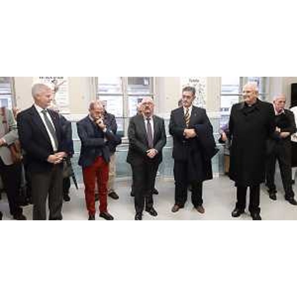 L'assessore Fvg al Patrimonio, Sebastiano Callari (al centro), interviene alla cerimonia per i 100 anni della Filologica Friulana