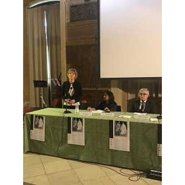 L'assessore regionale, Barbara Zilli, con accanto l'ambasciatrice dell'India in Italia, Reenat Sandhu