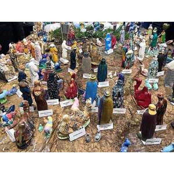 Alcune delle 10mila statuine del presepe di Gemona