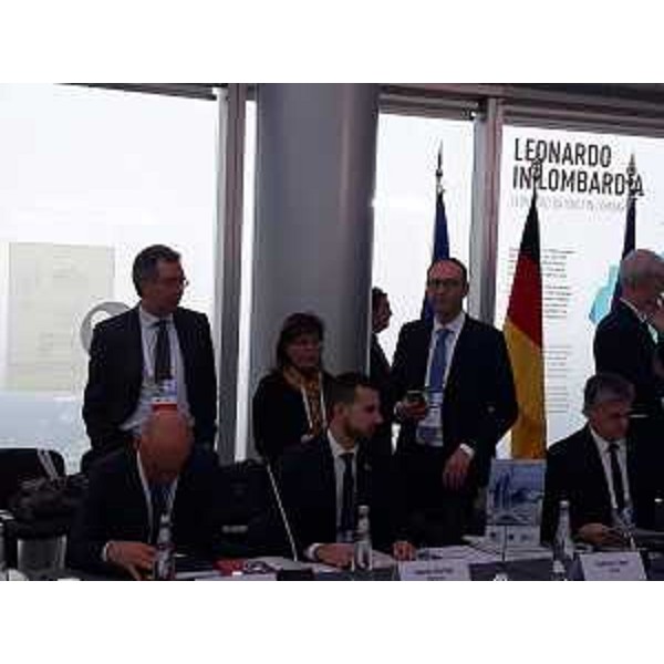 Un momento della riunione dell'assemblea generale della strategia macroregionale Eusalp. L'assessore a Infrastrutture e Territorio del Friuli Venezia Giulia, Graziano Pizzimenti in piedi a sinistra nella foto