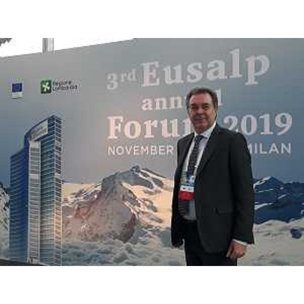 L'assessore a Infrastrutture e Territorio del Friuli Venezia Giulia, Graziano Pizzimenti alla riunione dell'assemblea generale della strategia macroregionale Eusalp, a Milano