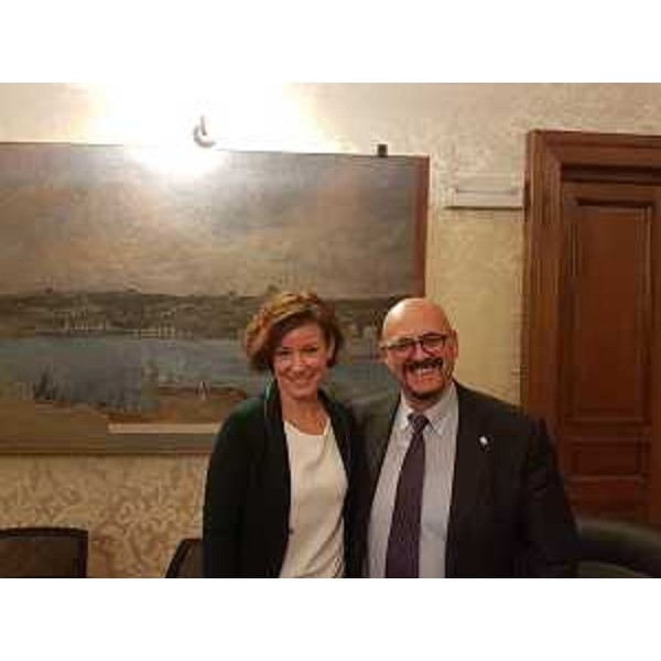 L'assessore del Friuli Venezia Giulia ai Servizi generali e Sistemi informativi e coordinatore della Commissione speciale Agenda digitale della Conferenza delle Regioni e delle Province autonome Sebastiano Callari incontra a Roma il ministro dell'Innovazione tecnologica e la digitalizzazione Paola Pisano