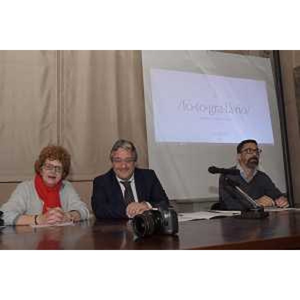 L'assessore regionale alla Cultura Tiziana Gibelli alla presentazione del nuovo deposito del Craf con il presidente Enrico Sarcinelli e il direttore Giuliani