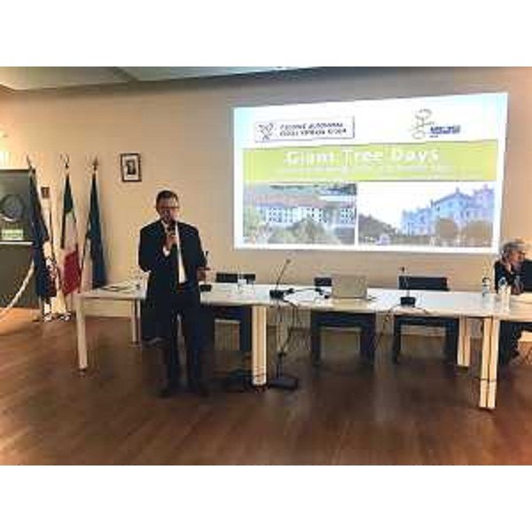 L'assessore alle Risorse forestali del Friuli Venezia Giulia, Stefano Zannier, interviene a Buttrio (Udine) alla giornata dedicata alla gestione e cura degli alberi e delle foreste.