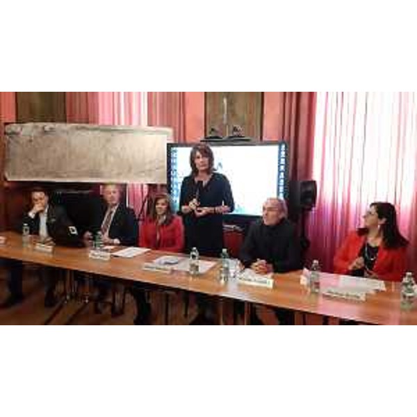 L'assessore regionale all'Università, Alessia Rosolen, nel corso di una conferenza stampa svoltasi nella sede di rappresentanza della Regione per presentare le scoperte archeologiche del progetto "Terre di Ninive" - Roma, 9 dicembre 2019