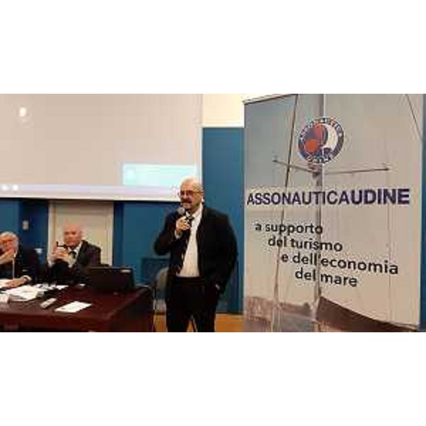 L'assessore al Patrimonio del Friuli Venezia Giulia, Sebastiano Callari, al convegno "2020 e Direttiva Bolkestein: quale futuro per le concessioni del diporto nautico" promosso dal Comitato esecutivo di Assonautica Udine - San Giorgio di Nogaro (Udine), 6 dicembre 2019.