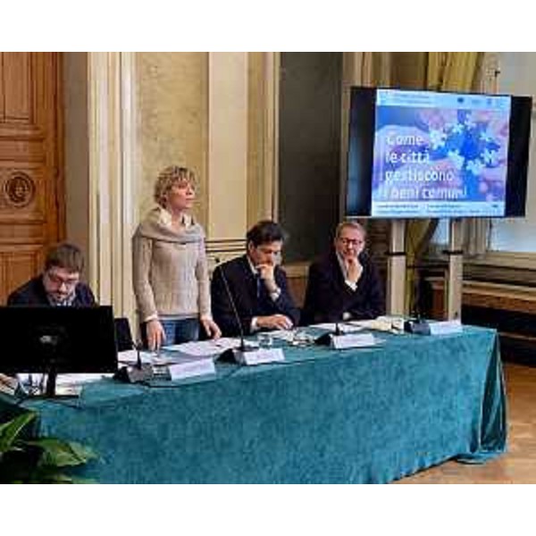 L'assessore regionale alle Finanze, Barbara Zilli, durante il seminario internazionale 'Come le città gestiscono i beni comuni', organizzato dall'Associazione nazionale dei Comuni italiani – Anci. (Foto ARC)