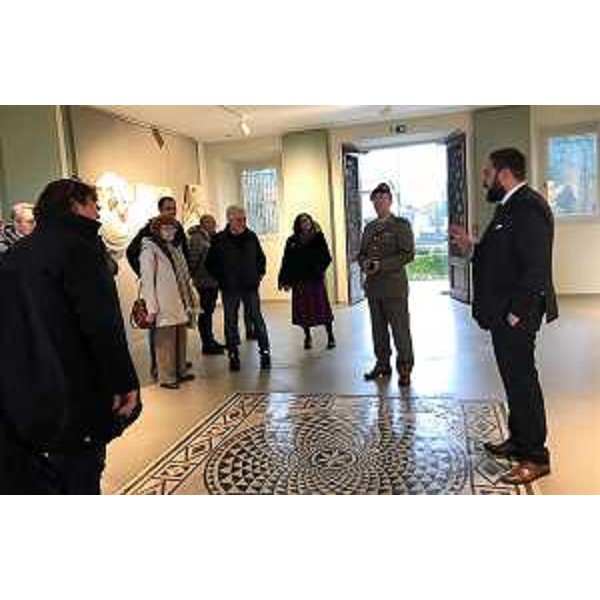 L'assessore regionale alla Cultura, Tiziana Gibelli, nel corso della visita della V Commissione consiliare a Aquileia. (Foto ARC)