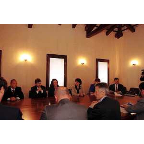 Riccardo Illy (Presidente Regione Friuli Venezia Giulia) incontra delegazione della Vysocina, Repubblica Ceca (Pordenone, 23/05/05)
