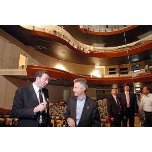 Riccardo Illy (Presidente Regione Friuli Venezia Giulia) e Sergio Bolzonello (Sindaco di Pordenone) al nuovo teatro Giuseppe Verdi di Pordenone (Pordenone, 23/05/05)