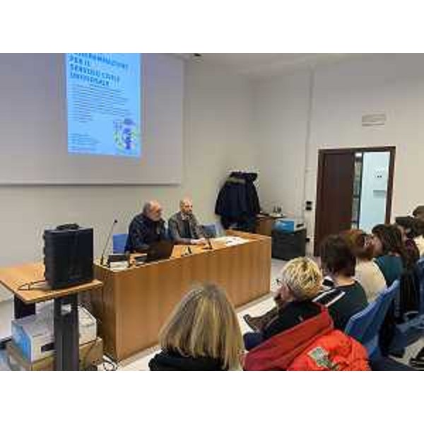 Il vicegovernatore del Friuli Venezia Giulia, Riccardo Riccardi, all'evento informativo sul Servizio civile universale (Foto ARC Assandri)