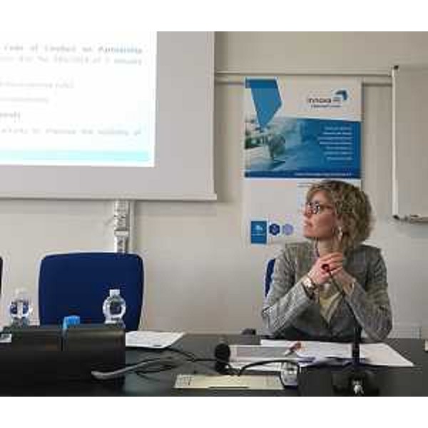 L'assessore regionale alle Finanze, Barbara Zilli, interviene con competenza sul Por-Fesr 2014-2020, al convegno "Exchange of Experience in FVG - progetto Interreg Europe Innova FI" sui temi degli strumenti finanziari per le imprese innovative organizzato da Friuli Innovazione assieme al Servizio accesso al credito della Direzione centrale Attività Produttive della Regione. (Foto ARC Pozzetto)