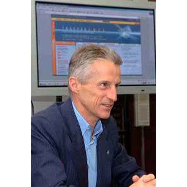 Riccardo Illy (Presidente Regione Friuli Venezia Giulia) presenta sito "Trasparente" (Trieste, 17/05/05)