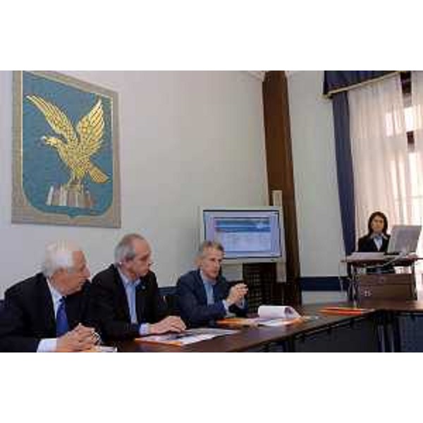 Riccardo Illy (Presidente Regione Friuli Venezia Giulia) presenta sito "Trasparente" (Trieste, 17/05/05)