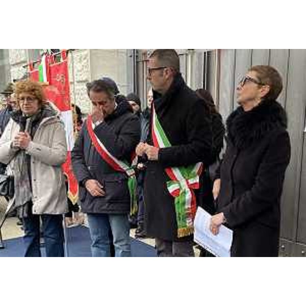 L'intervento dell'assessore regionale alla Cultura Tiziana Gibelli alla cerimonia in piazza XX Settembre a Pordenone. (Foto ARC Liberti)