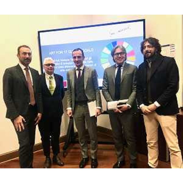 Il governatore del Friuli Venezia Giulia Massimiliano Fedriga alla presentazione a Trieste del progetto 'Art for global goals' con l'assessore alle Attività produttive Sergio Emidio Bini, il direttore di PromoTurismoFvg Lucio Gomiero, il project manager Alessandro Gaetano e il curatore Demetrio Paparoni. (Foto Regione FVG)