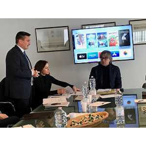 L'assessore regionale alle Attività produttive e al Turismo, Sergio Emidio Bini, durante l'assemblea dei soci della rete di imprese Fvg Marinas. (Foto ARC Pironio)