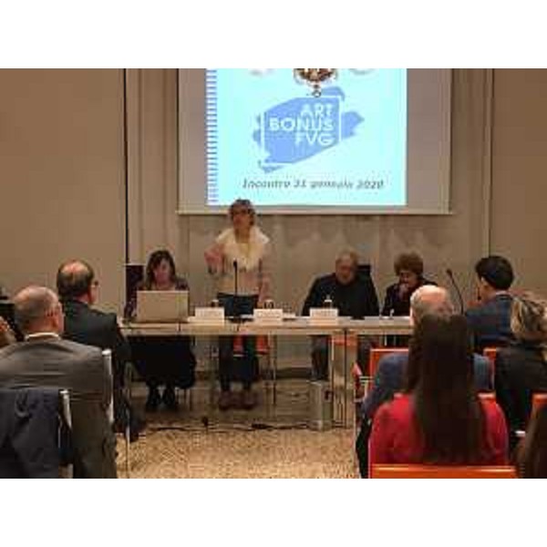 L'intervento dell'assessore regionale alle Finanze Barbara Zilli all'incontro illustrativo sull'Art bonus svoltosi a Pordenone. (Foto ARC Liberti)