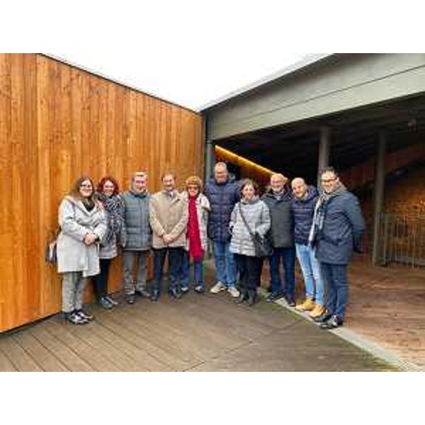 L'assessore regionale alla Cultura e sport, Tiziana Gibelli con la Giunta comunale di Sedegliano. (Foto Regione FVG)