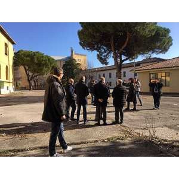 Il sopralluogo al cantiere della Asp La Quiete a Udine. (Foto ARC Pozzetto)