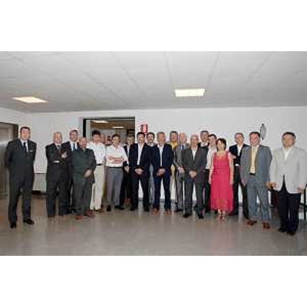 Foto di gruppo dei membri del Consiglio della Autonomie Locali
