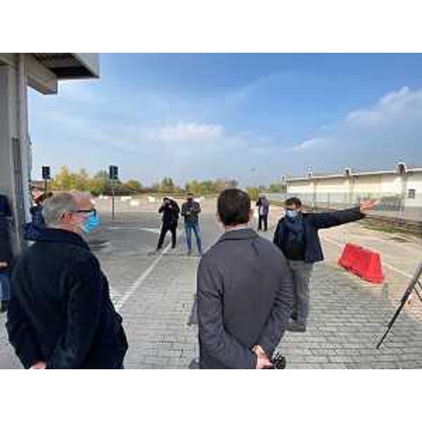 Il vicegovernatore e assessore alla Salute, Riccardo Riccardi, alla presentazione del 'drive in' dei tamponi anti COVID 19 a Pordenone - Il vicegovernatore e assessore alla Salute, Riccardo Riccardi, alla presentazione del 'drive in' dei tamponi anti COVID 19 a Pordenone