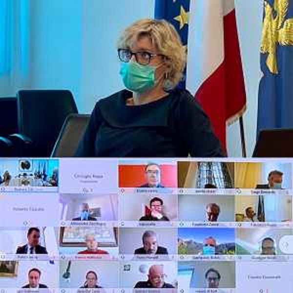 L'assessore regionale alle Finanze,Barbara Zilli, durante i lavori della V Commissione consigliare. - L'assessore regionale alle Finanze,Barbara Zilli, durante i lavori della V Commissione consigliare.