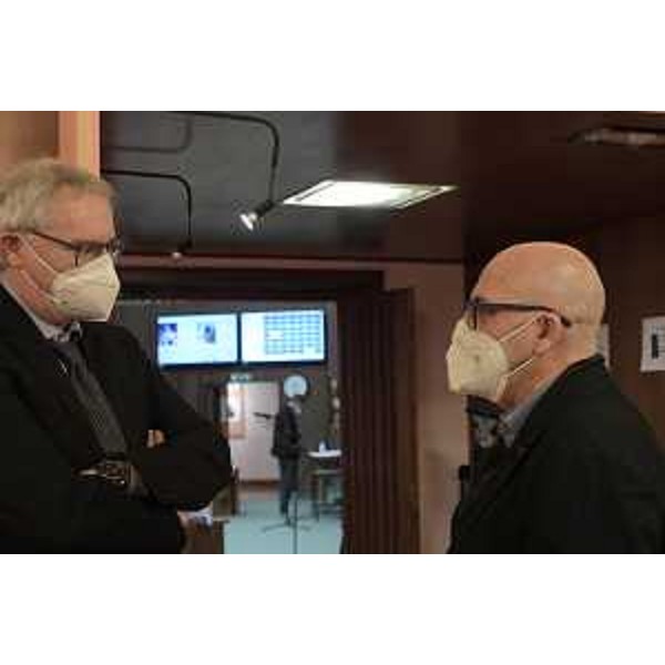 L'assessore regionale al Patrimonio Sebastiano Callari (a destra) in Consiglio regionale. - L'assessore regionale al Patrimonio Sebastiano Callari (a destra) in Consiglio regionale.