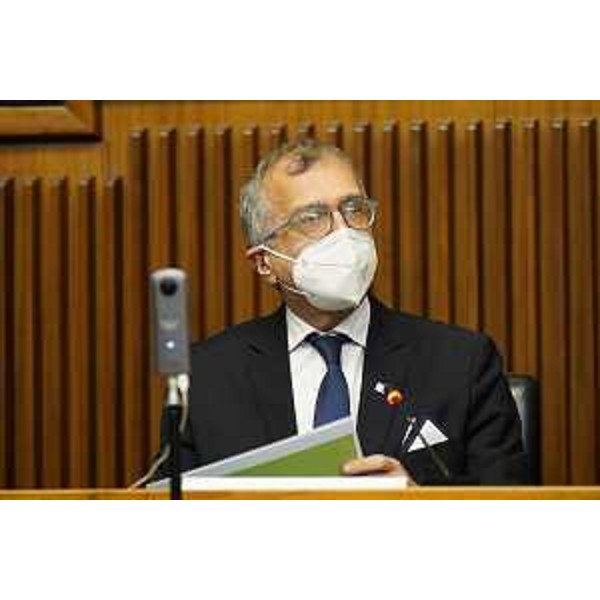 Il presidente del Cr Fvg, Piero Mauro Zanin, durante la confstampa di Fine Anno - Il presidente del Cr Fvg, Piero Mauro Zanin, durante la confstampa di Fine Anno