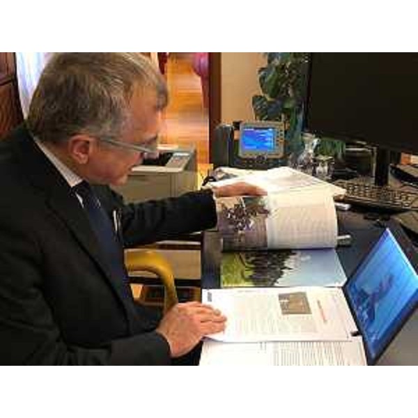 Il presidente del Copnsiglio regionale, Piero Mauro Zanin, interviene in videoconferenza alla presentazione del libro I Carabinieri in Friuli Venezia Giulia - Il presidente del Copnsiglio regionale, Piero Mauro Zanin, interviene in videoconferenza alla presentazione del libro I Carabinieri in Friuli Venezia Giulia