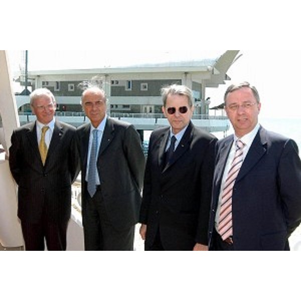Jacques Rogge (Presidente del CIO) e Mario Pescante (Sottosegretario allo Sport) allo EYOF 2005 (Lignano, 12/05/05)