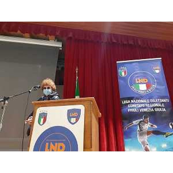 L'assessore regionale allo Sport, Tiziana Gibelli, mentre interviene all'assemblea - L'assessore regionale allo Sport, Tiziana Gibelli, mentre interviene all'assemblea