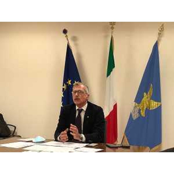 Piero Mauro Zanin, presidente del Cr Fvg, durante l'assemblea plenaria della Calre - Piero Mauro Zanin, presidente del Cr Fvg, durante l'assemblea plenaria della Calre