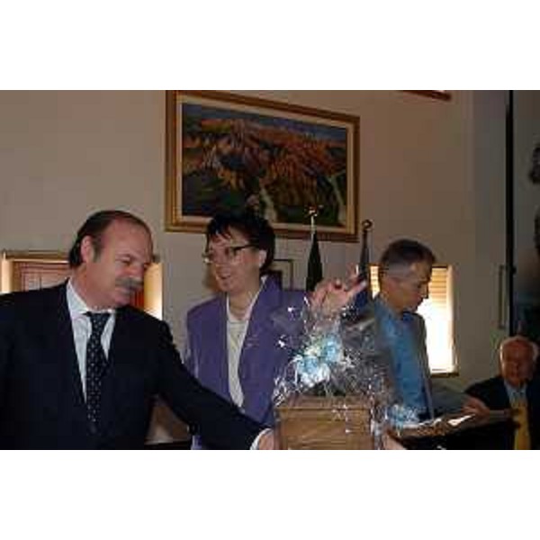 Giunta Regionale incontra Rita Bressa (Sindaco di Cimolais) (Cimolais, 22/04/05)