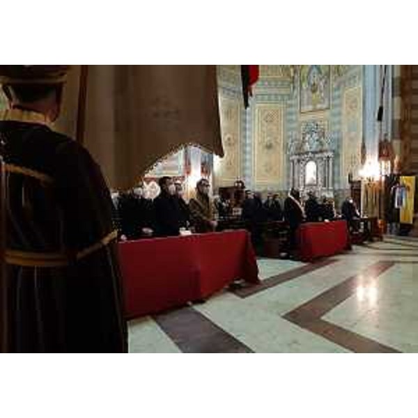 Un momento della cerimonia per il santo patrono, nel duomo di Mlortegliano - Un momento della cerimonia per il santo patrono, nel duomo di Mlortegliano