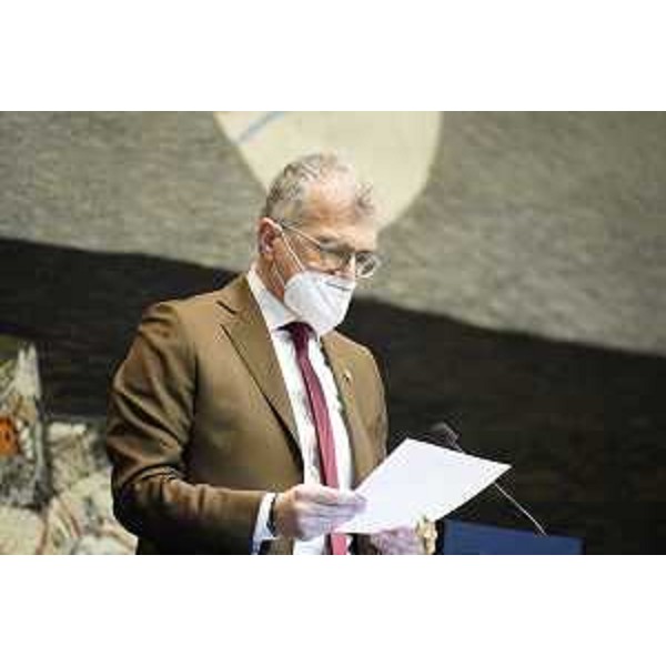 Il presidente del Cr Fvg, Piero Mauro Zanin, commemora il Giorno della Memoria in apertura di lavori d'Aula - Il presidente del Cr Fvg, Piero Mauro Zanin, commemora il Giorno della Memoria in apertura di lavori d'Aula