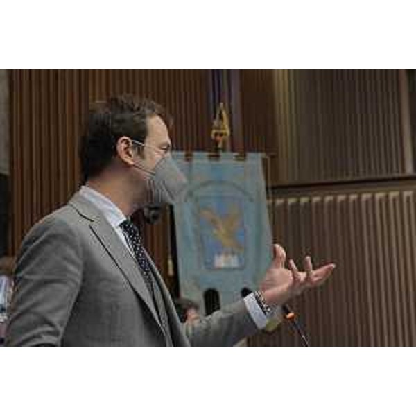 Il governatore del Friuli Venezia Giulia, Massimiliano Fedriga, durante la relazione sullandamento della pandemia in regione tenuta in Consiglio regionale. - Il governatore del Friuli Venezia Giulia, Massimiliano Fedriga, durante la relazione sullandamento della pandemia in regione tenuta in Consiglio regionale.